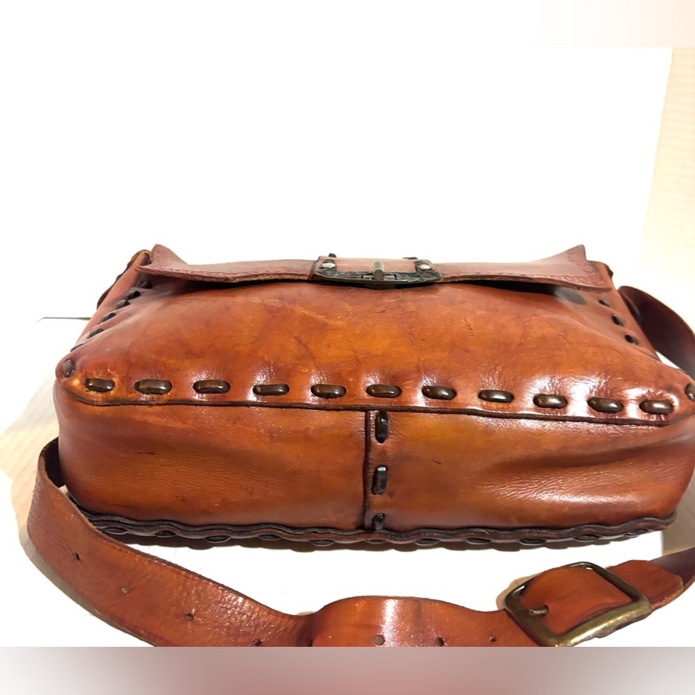 Vintage handmade Leather Shoulder Bag - Picture 4 of 5
